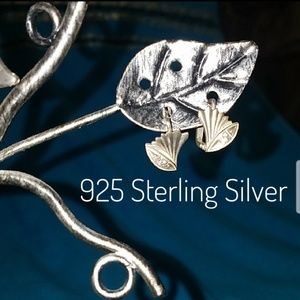 925 Sterling silver leaf earrings